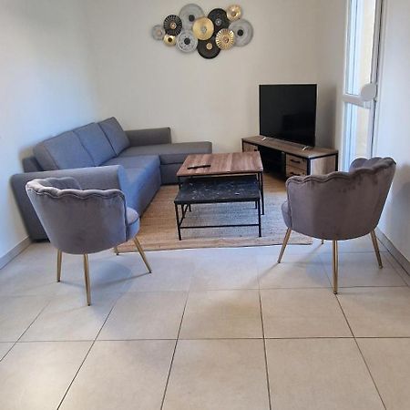 Maison Individuelle Parking Prive Et Gratuit Sainte-Savine エクステリア 写真